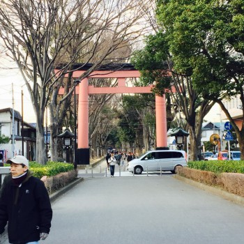 hikawa-shrine-entrance